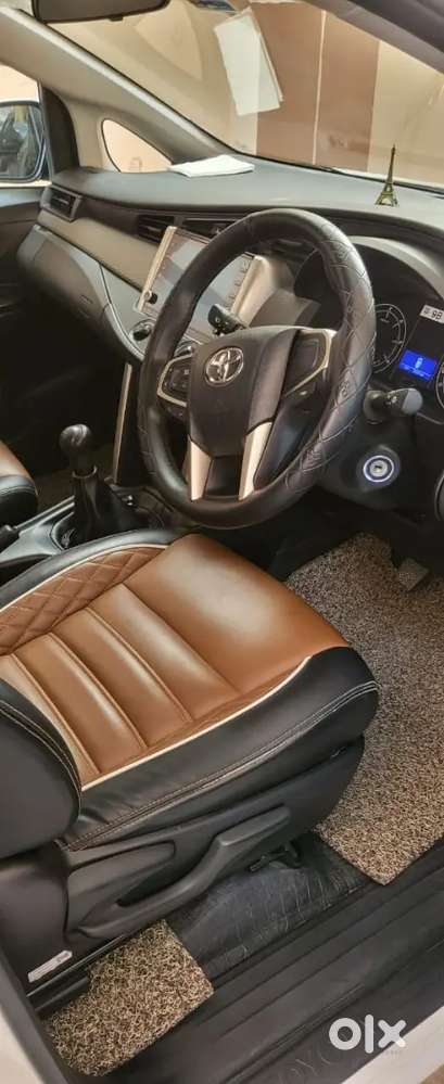 Toyota Innova Crysta 2023