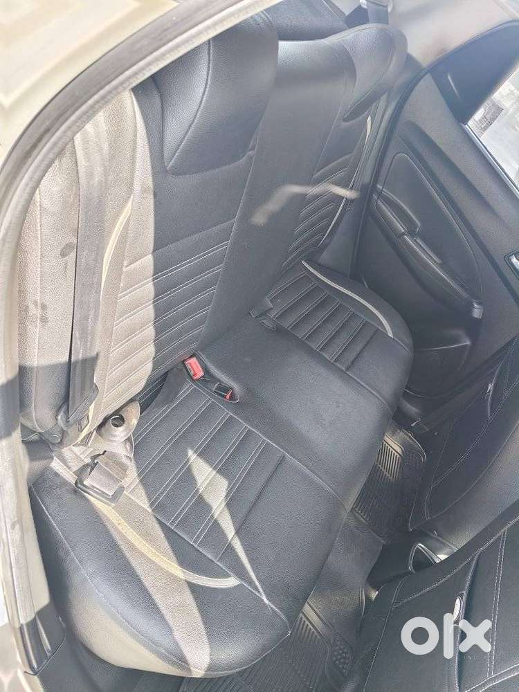 Maruti Suzuki Swift Vxi + Manual, 2018, Petrol