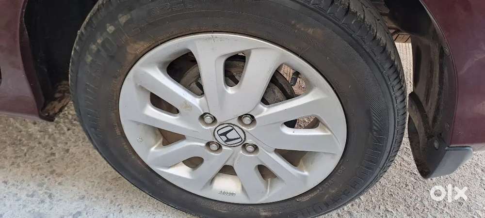 Good Condition Insurance Validity Upto Mar 2027 Service Car