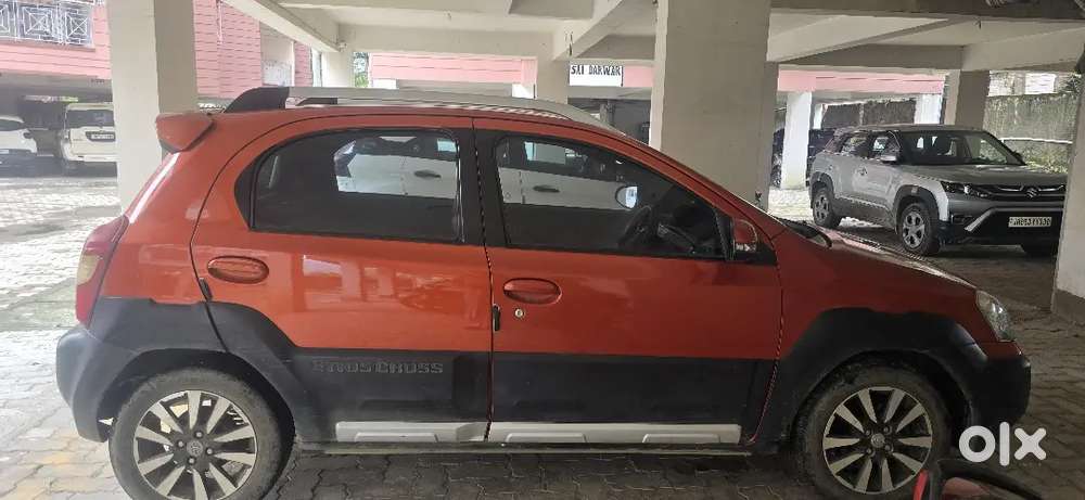 Toyota Etios Cross 2014
