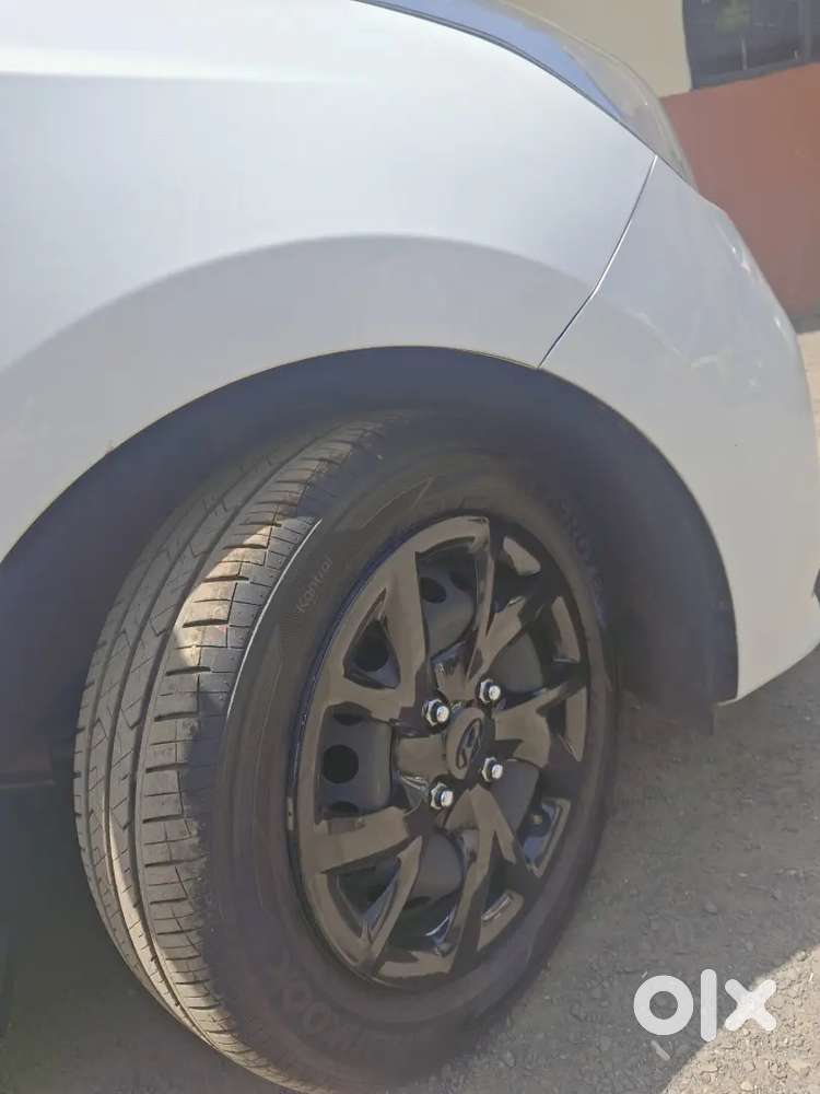 Hyundai Grand I10 1.2 Sportz
(dual Tone)