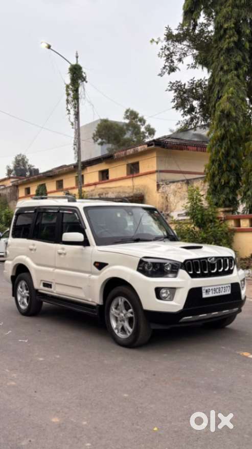 Mahindra Scorpio S10, 2017, Diesel