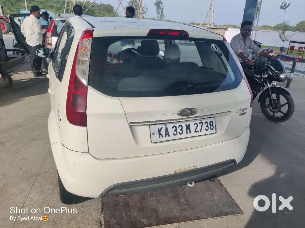 Ford Figo Diesel Zxi 2012