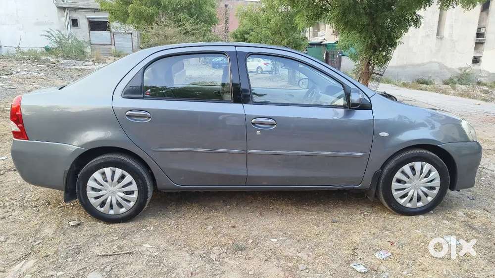 Toyota Etios 1.5 G 2014
