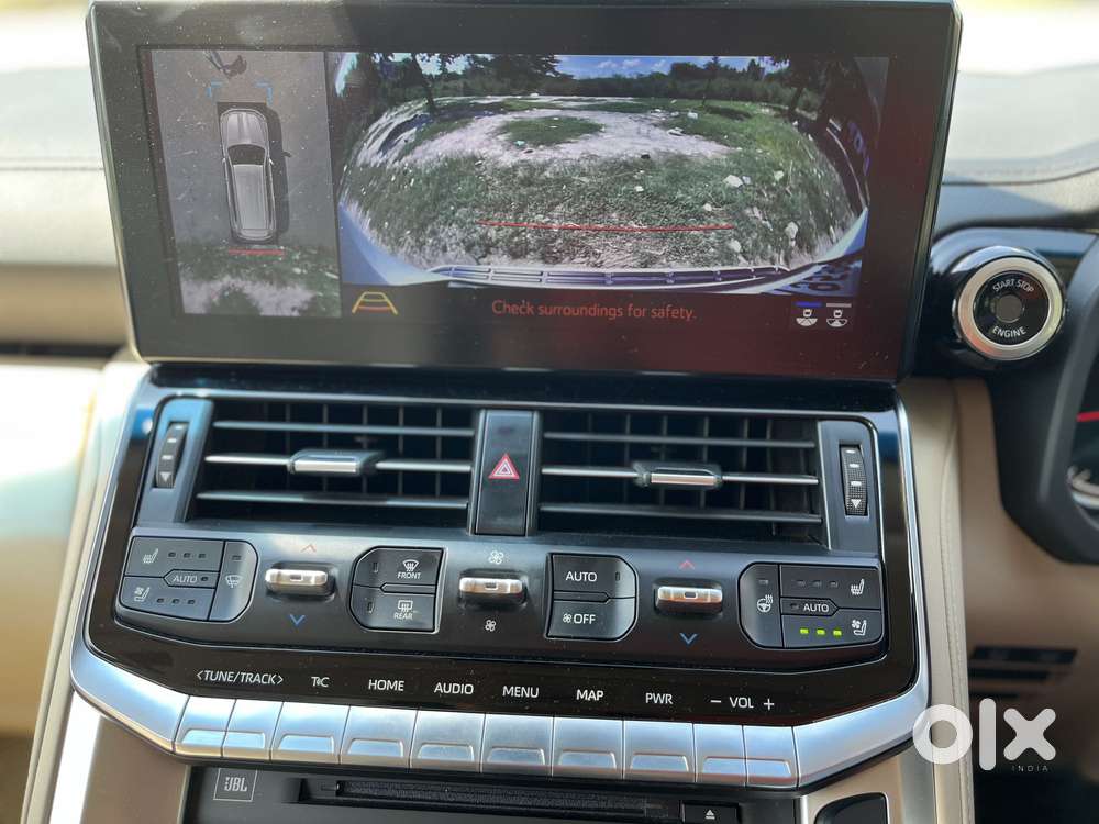 Toyota Land Cruiser Zx Petrol, 2024, Petrol