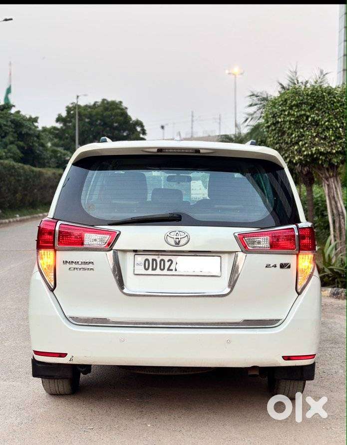 Toyota Innova Crysta 2.4 V, 2017, Diesel