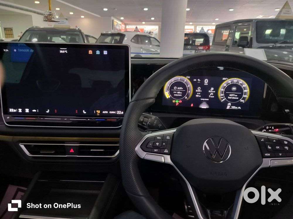 Volkswagen Tiguan R-line 320nm, 2025, Petrol