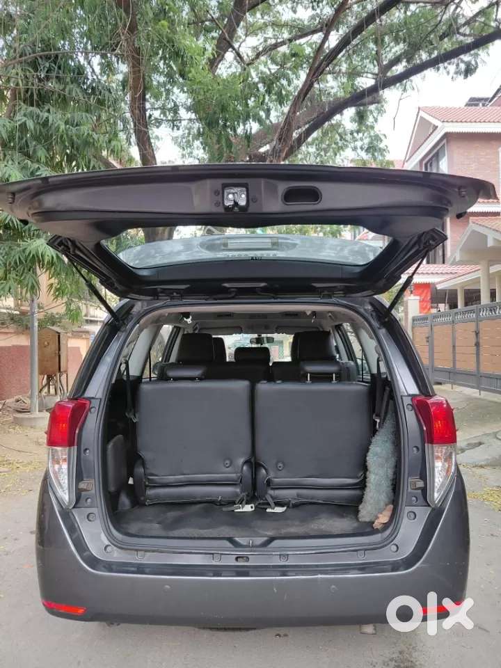 Toyota Innova Crysta [2020-ongoing] 2.4 Gx 8 Str, 2018, Diesel