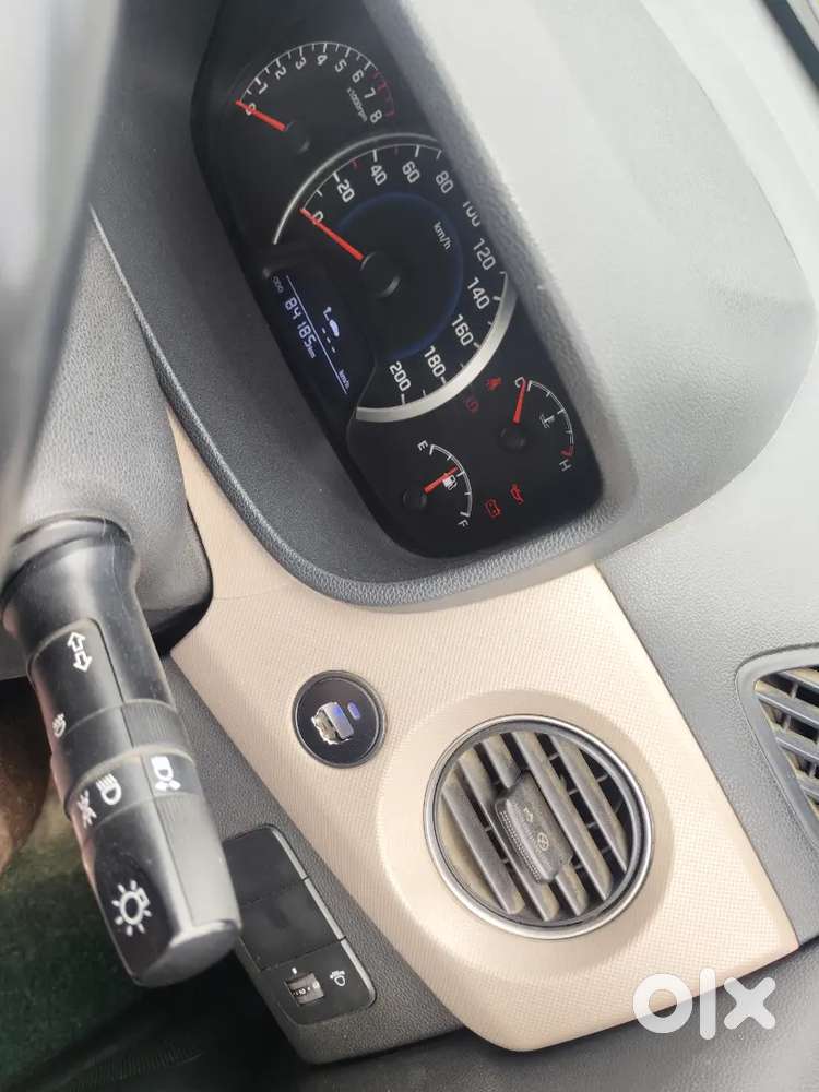 Hyundai Grand I10 2017 Petrol 84000 Km Driven