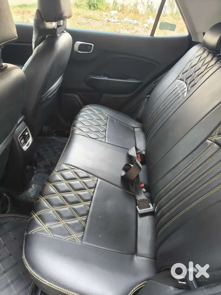 Hyundai Venue 2022 Petrol Well Maintained