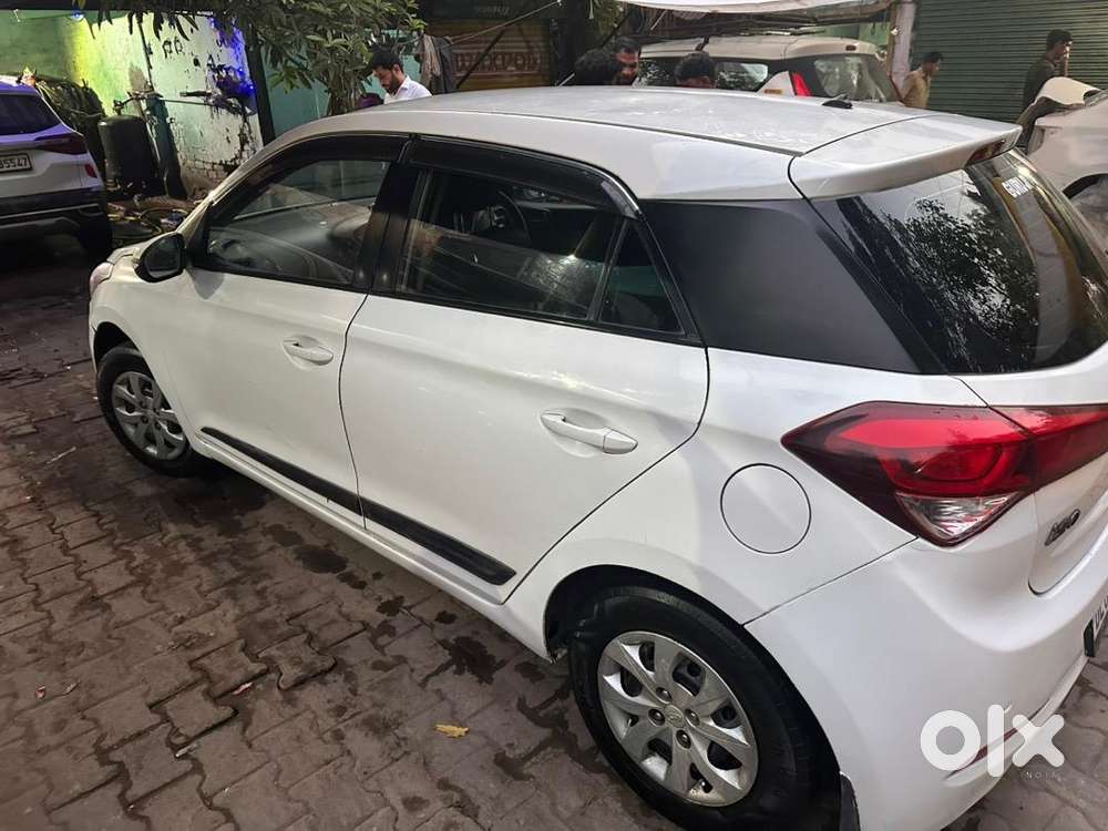 Hyundai I20 2015 Cng & Hybrids Well Maintained  Smooth Drive