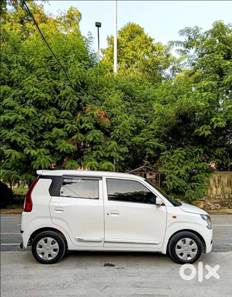 Maruti Suzuki Wagon R Vxi 1.0 Cng, 2023, Cng & Hybrids