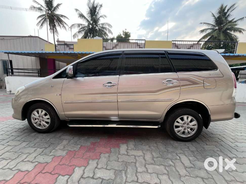 Toyota Innova 2.5 Vx 8 Str, 2011, Diesel