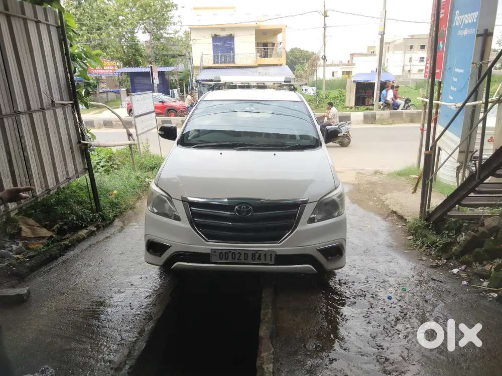 Toyota Innova 2013 Diesel Well Maintained