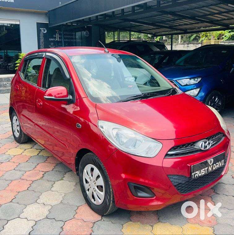 Hyundai I10 Sportz, 2012, Petrol