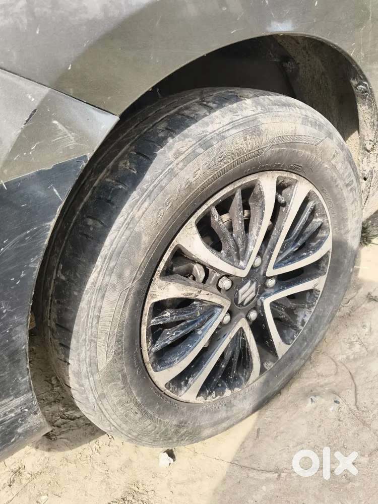 Maruti Suzuki Ertiga 2023 Petrol 132286 Km Driven