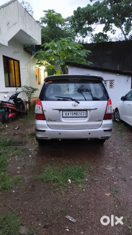 2010 Model Innova 3rd Owner 530000