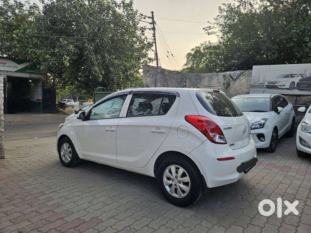 Hyundai I20 Sportz 1.4 Crdi, 2014, Diesel