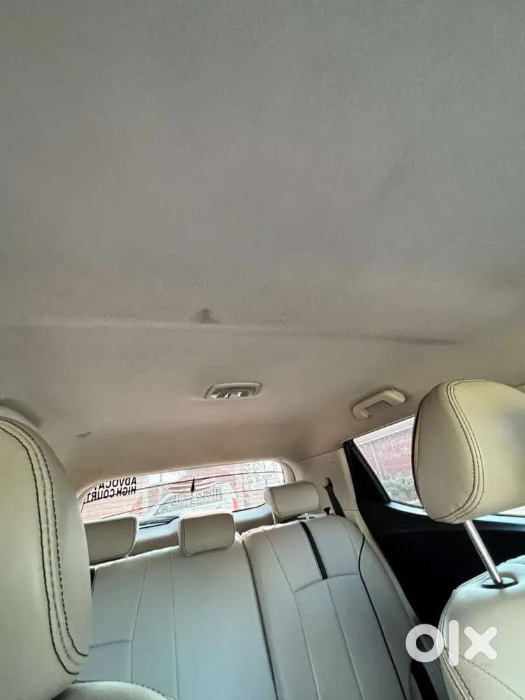 Mahindra Xuv300 Turbosport 2020 Diesel 144000 Km Driven