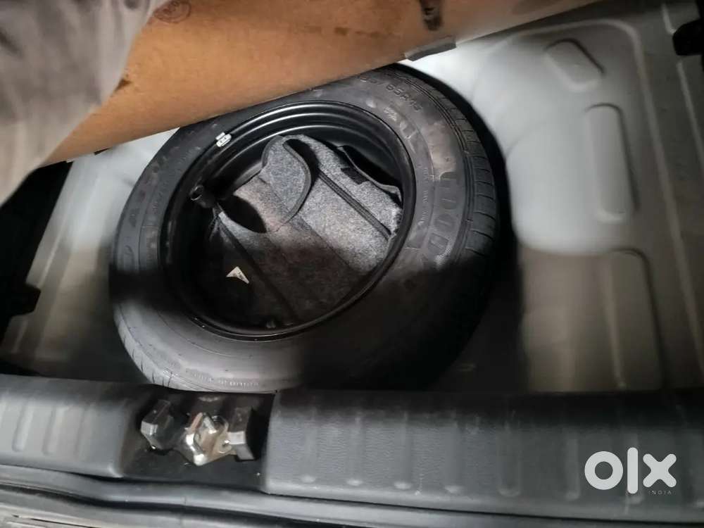 Kia Sonet Hte O December Registration 2025 Petrol 3300 Km Driven