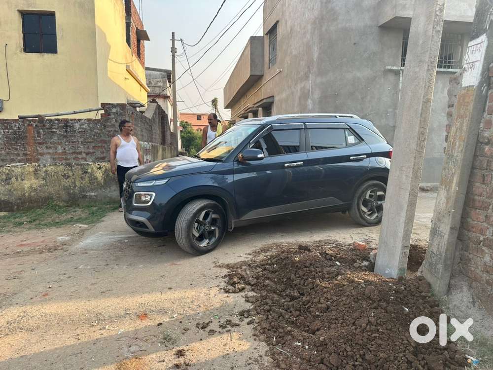 Hyundai Venue Petrol Manual 2019