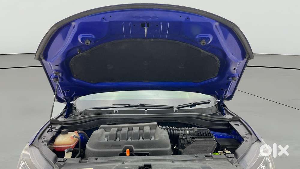 Mahindra Xuv700 2.0 Ax 7 Petrol At Luxury Pack Str, 2023, Petrol