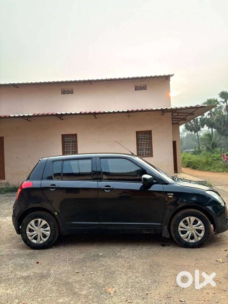 Maruti Suzuki Swift Vdi Bsiv W Abs, 2010, Diesel