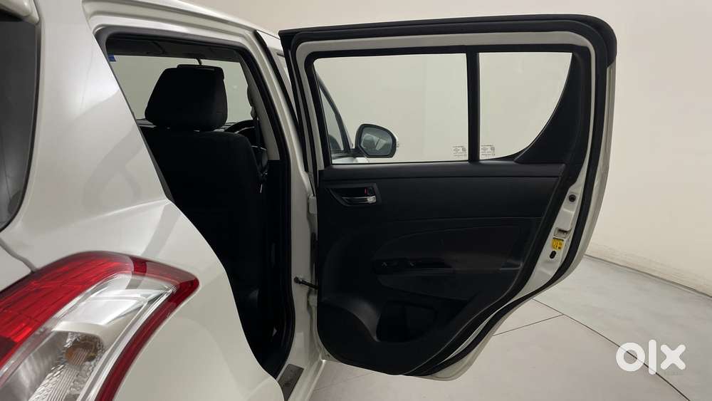 Maruti Suzuki Swift 1.3 Zxi, 2012, Petrol