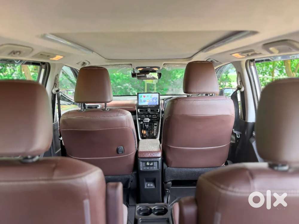 Toyota Innova Hycross 2.0 Zx (o) Hybrid 7 Str, 2024, Petrol