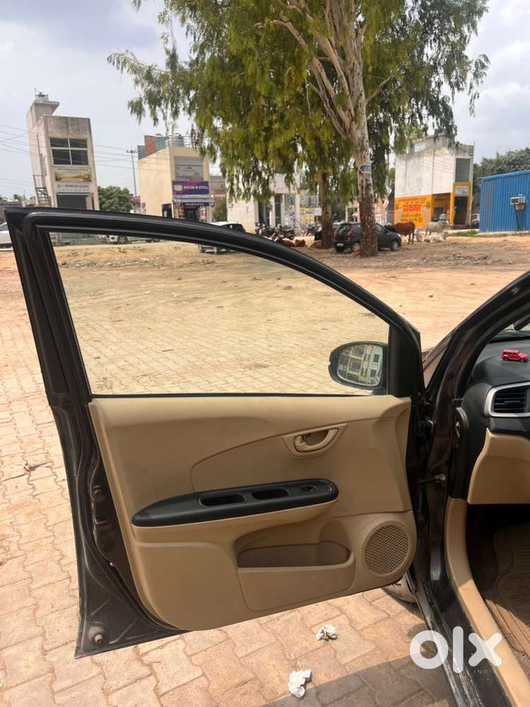Honda Amaze 2017 Cng & Hybrids Well Maintained