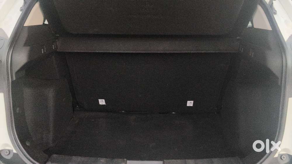 Tata Nexon Smart Plus S 1.2 Revotron Petrol 5 Mt, 2024, Petrol