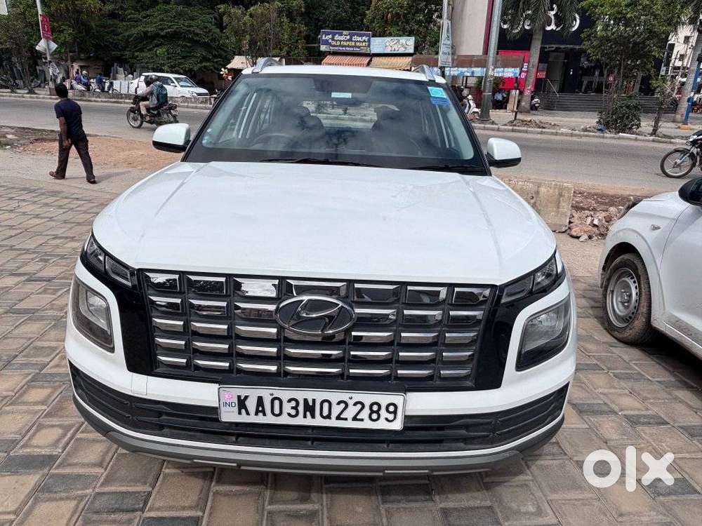 Hyundai Venue S 1.2 Petrol, 2023, Petrol