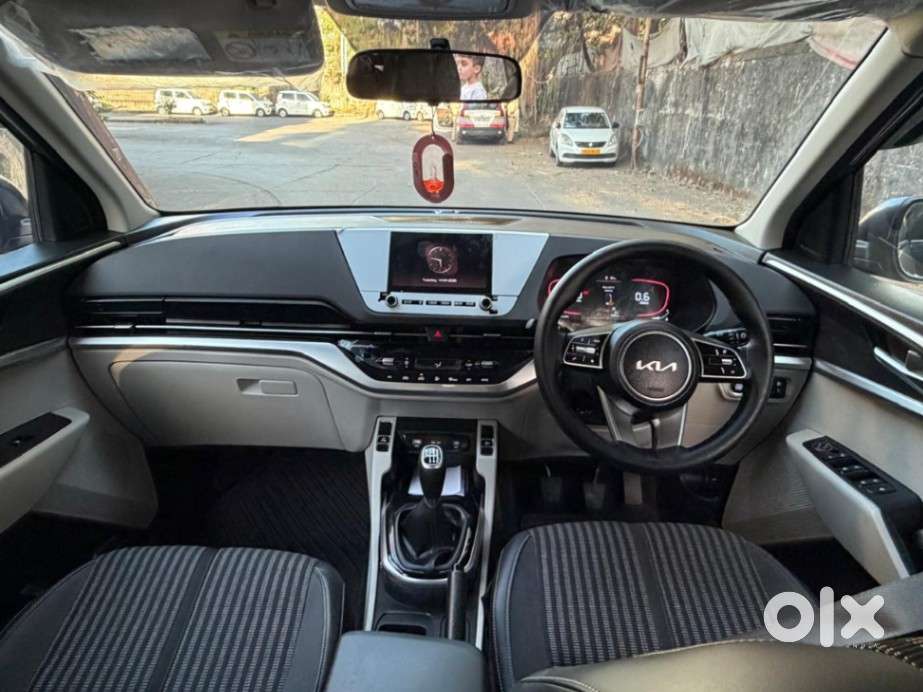 Kia Carens 1.4 Prestige Plus Turbo 7 Str, 2024, Petrol