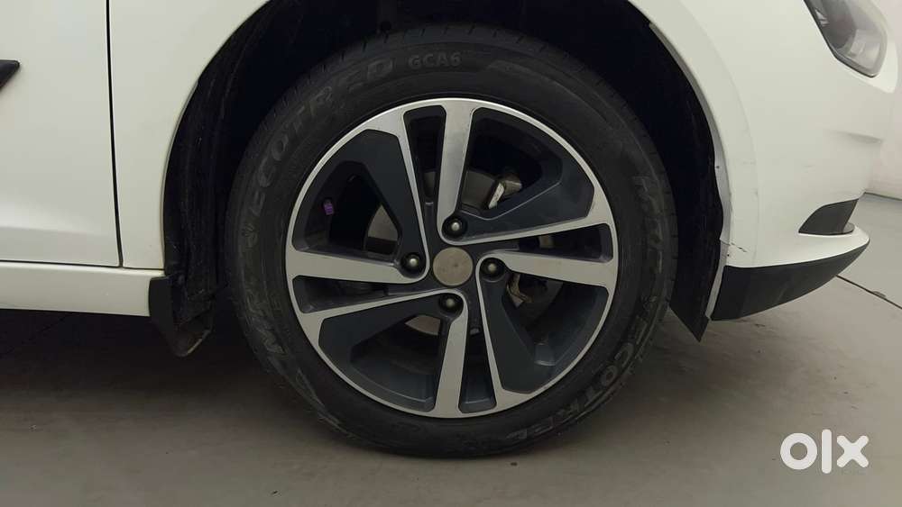 Tata Altroz Xza Plus (s), 2024, Petrol