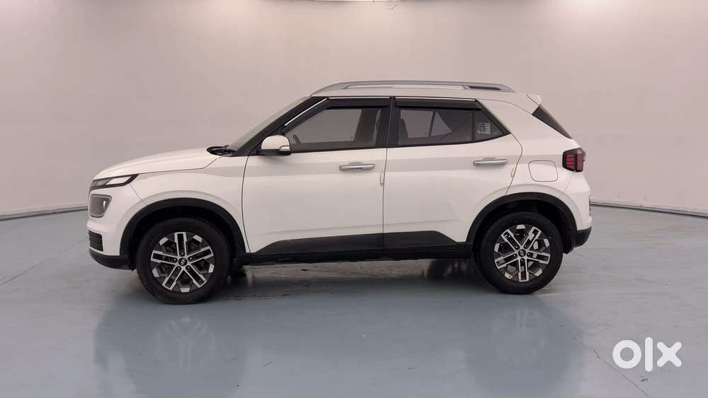 Hyundai Venue 1.0 Sx (o) Turbo Dct, 2023, Petrol