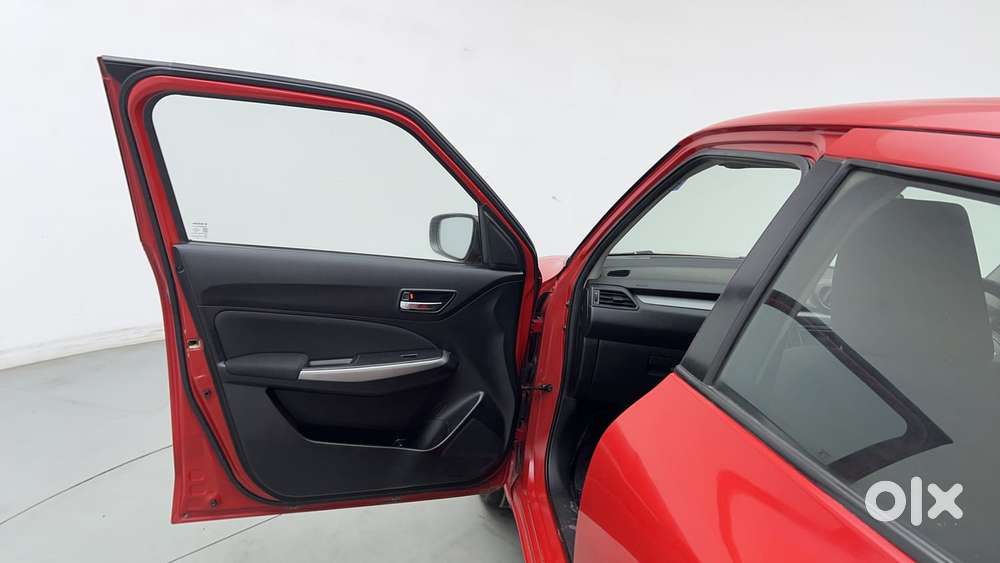 Maruti Suzuki Swift Amt Zxi, 2018, Petrol