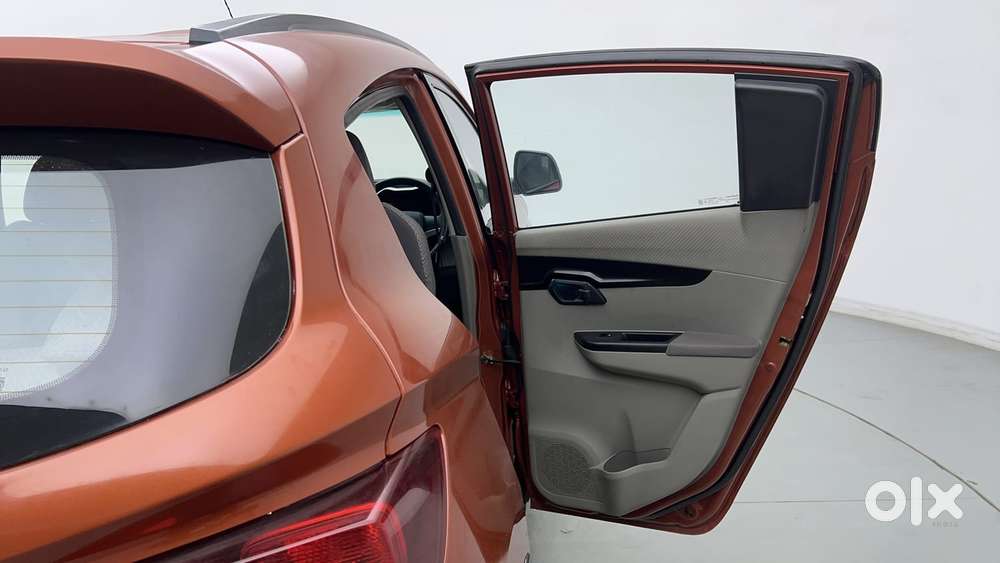 Mahindra Kuv 100 2016-2017 Mfalcon G80 K6 5str, 2016, Petrol
