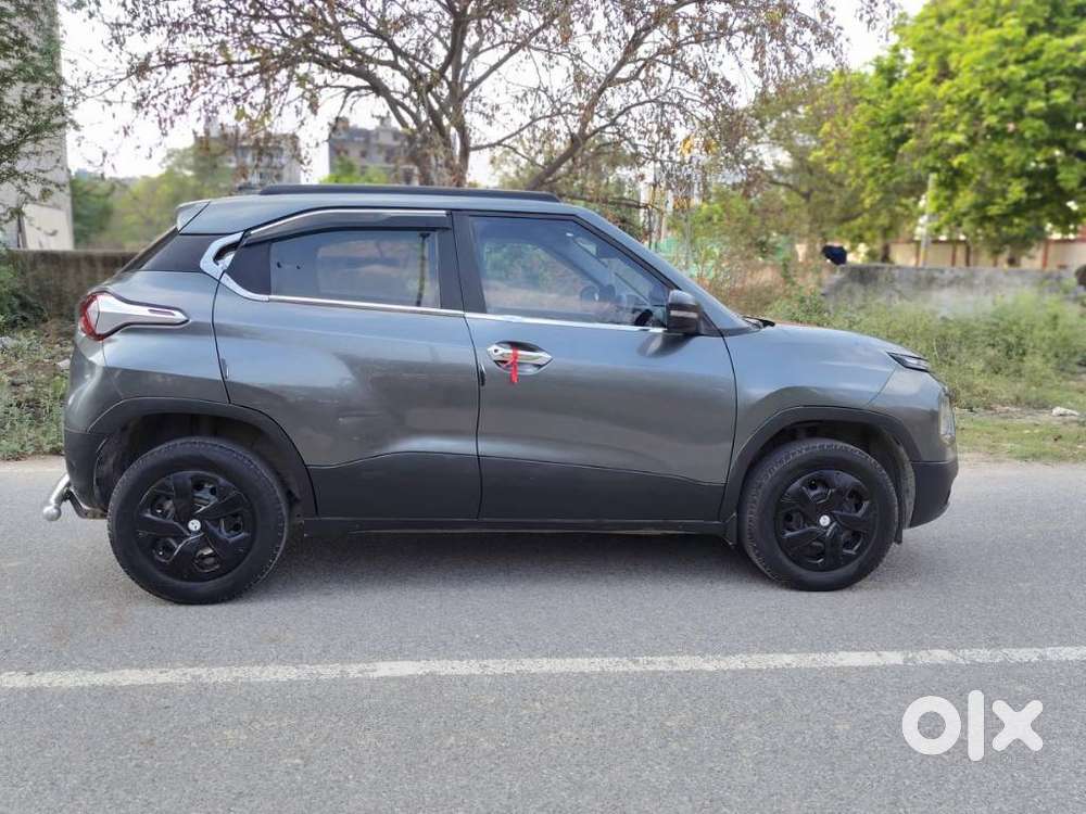 Tata Punch, 2022, Petrol