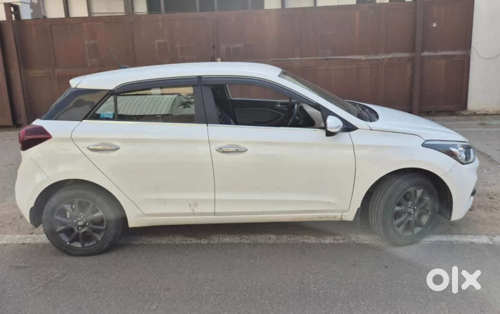Hyundai Elite I20 Sportz Plus, 2020, Petrol