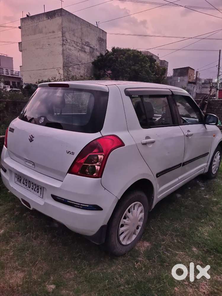 Maruti Suzuki Swift 2010 Petrol 120000 Km Driven