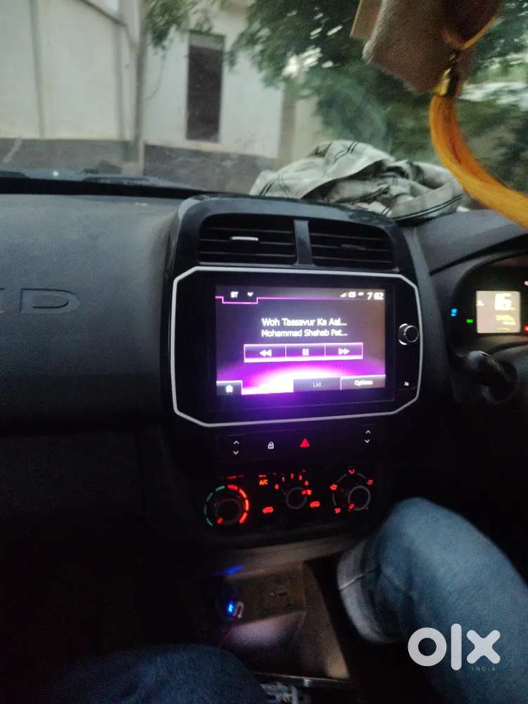 Mahindra Renault Logan 2024 Petrol