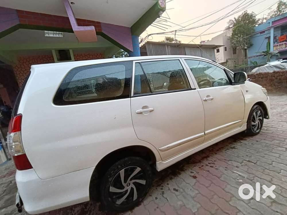 Toyota Innova 2.5 Z Diesel 7 Seater, 2015, Diesel