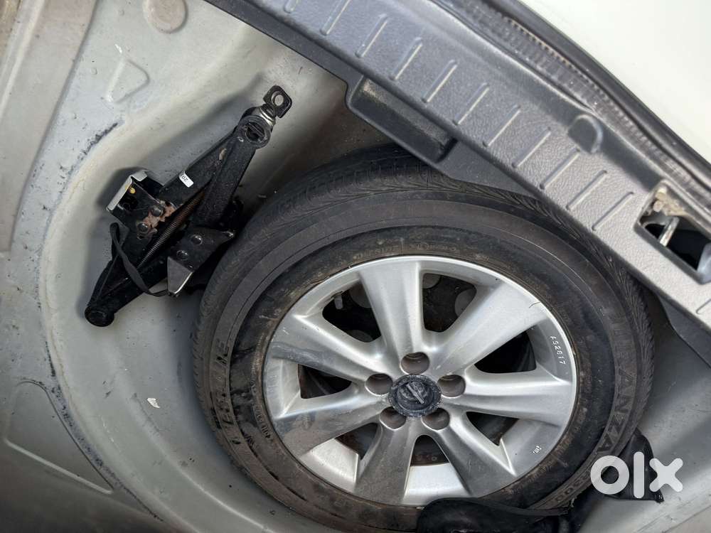 Toyota Corolla Altis [2011-2014] 1.8 Vl At, 2013, Petrol