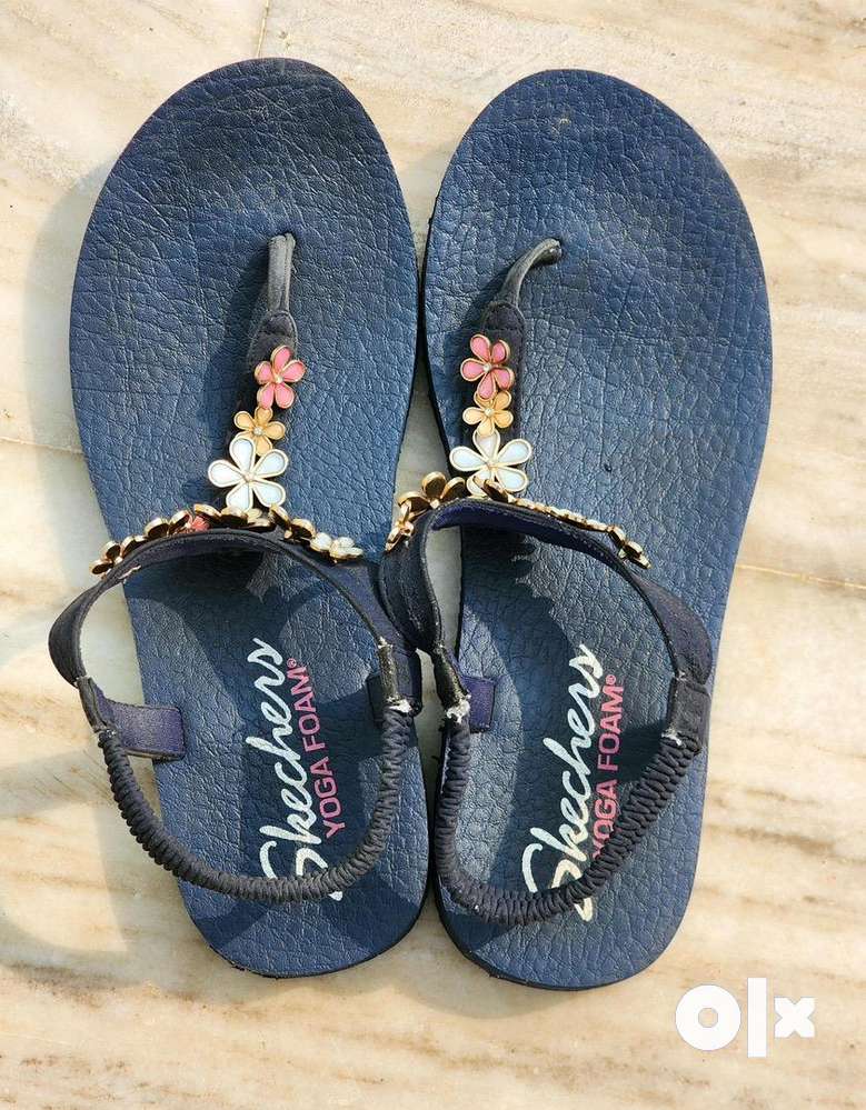 Skechers Yoga Foam Sandals for Women (size 10) - Women - 1755757157
