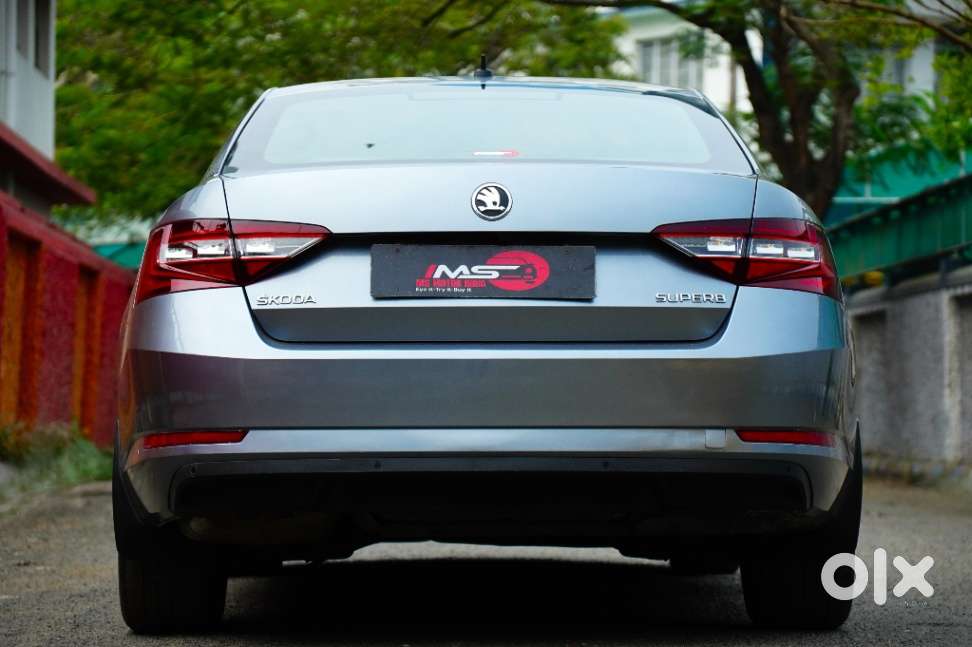 Skoda Superb Laurin And Klement 1.8, 2019, Petrol