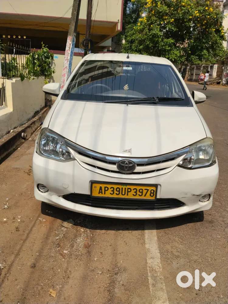 Toyota Etios 2015 Diesel 196000 Km Driven