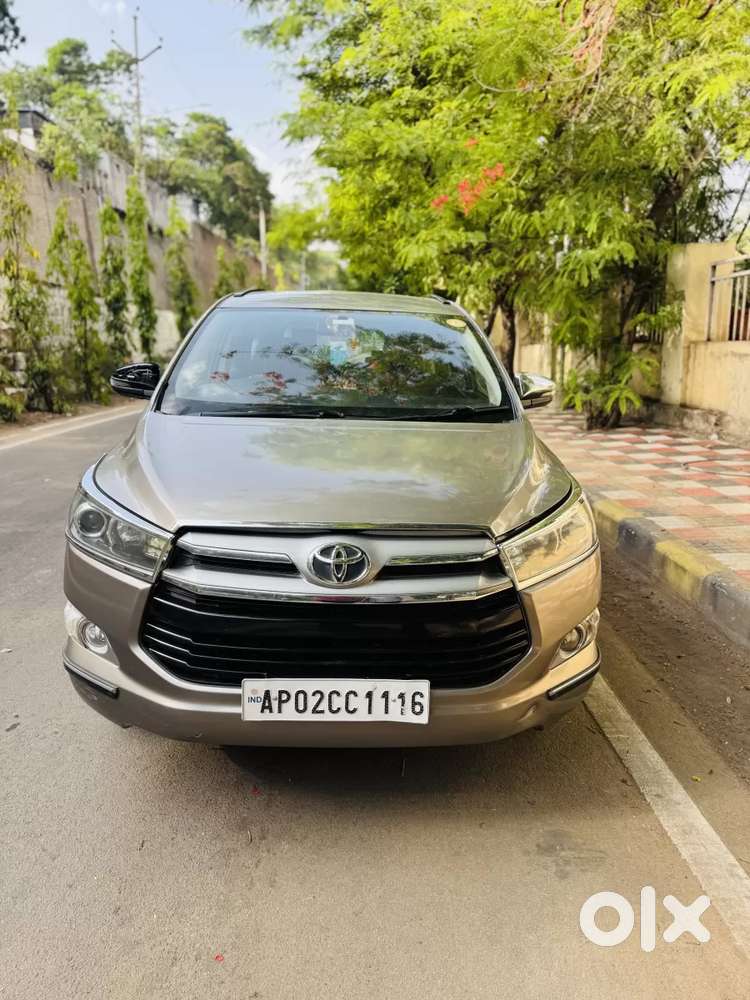 Toyota Innova Crysta 2.8 Zx At 7 Seater, 2017, Diesel