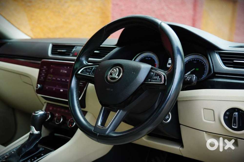 Skoda Superb Laurin And Klement 1.8, 2019, Petrol