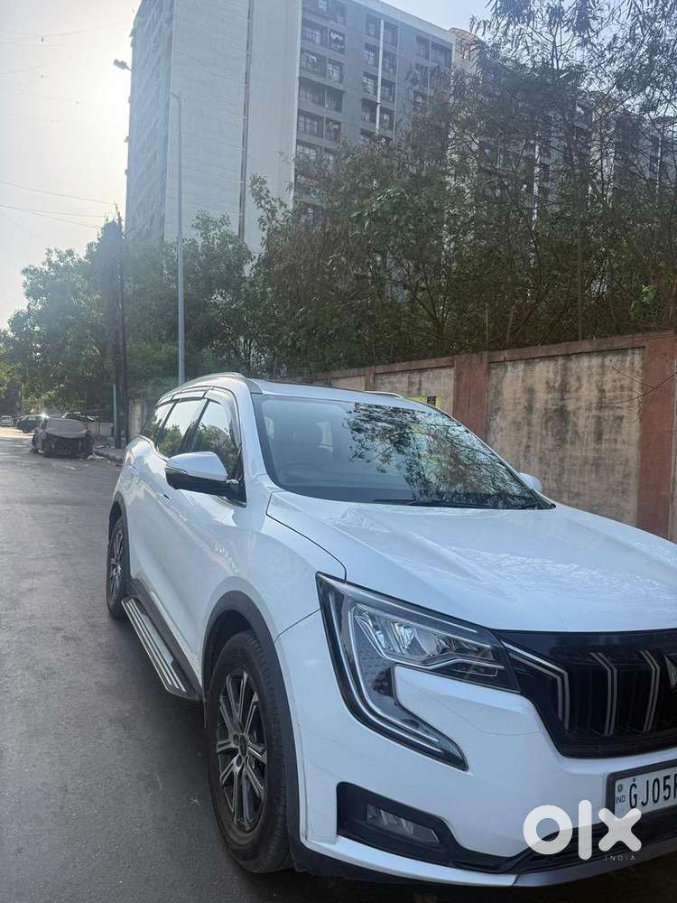 Mahindra Xuv700 Petrol Well Maintained