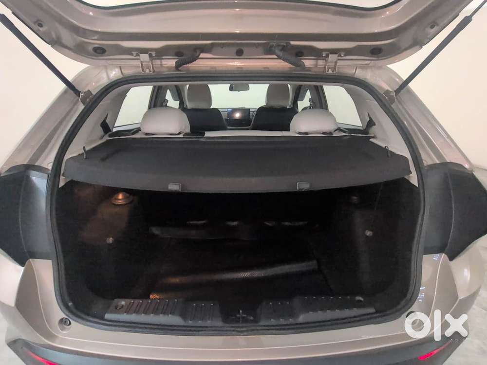 Tata Altroz Xm Plus Petrol, 2025, Petrol